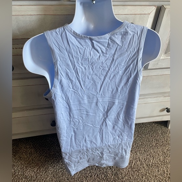 Men’s Nike tank - Picture 3 of 3